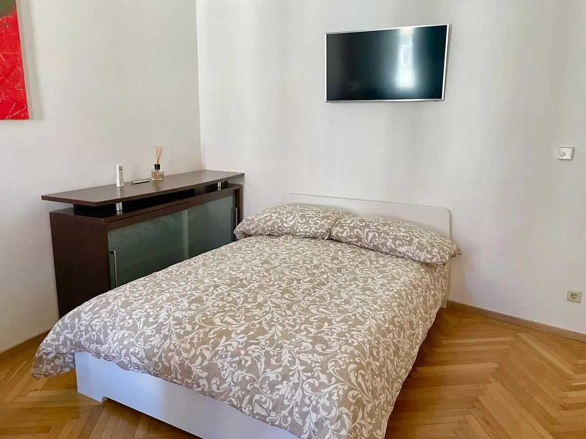 Bright & Calm Apartment With Free Parking Vienna